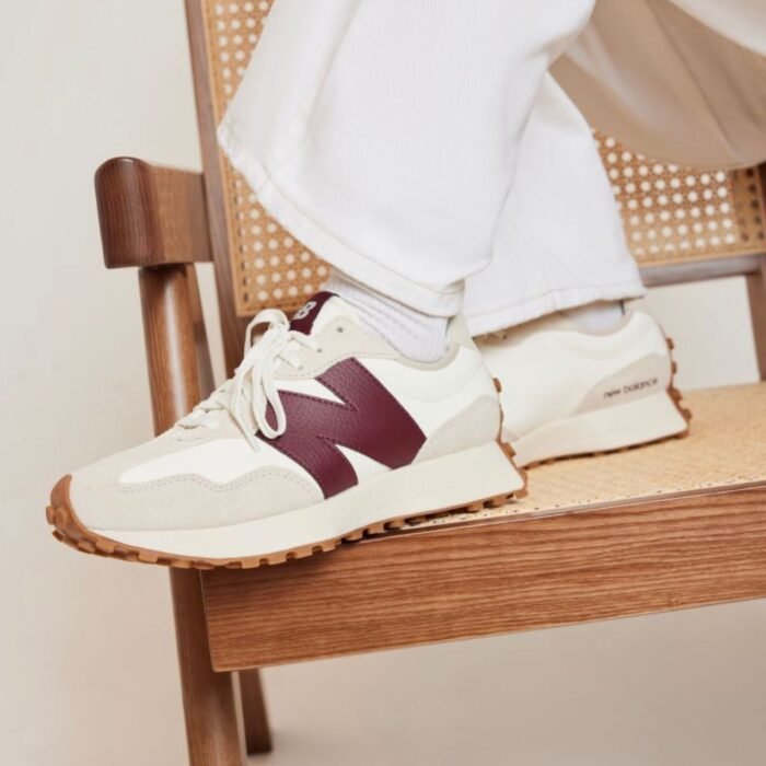 NB 327 Blanco/Bordeaux