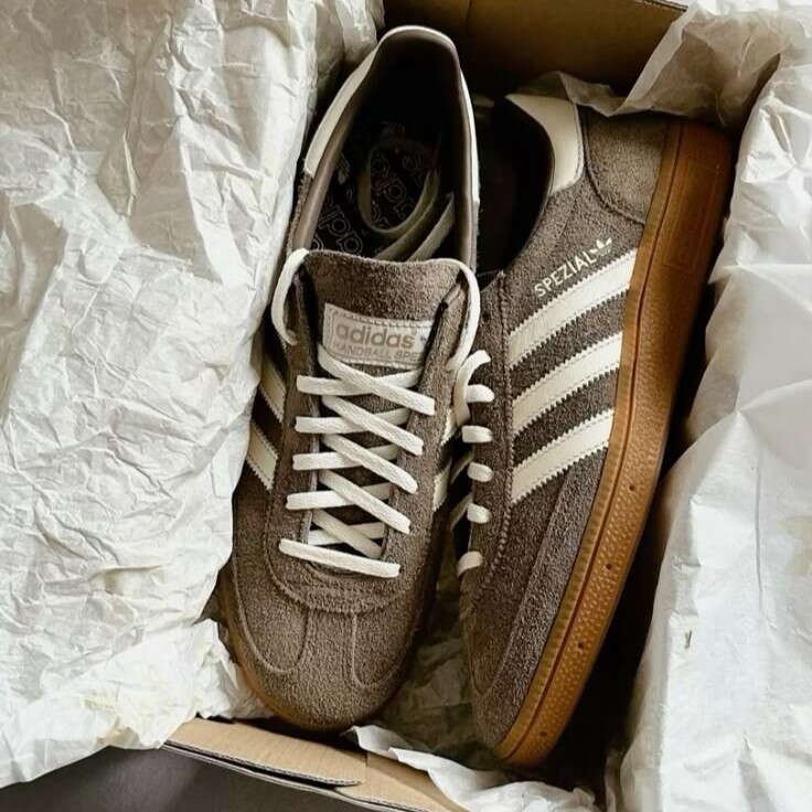 Spezial Castanho