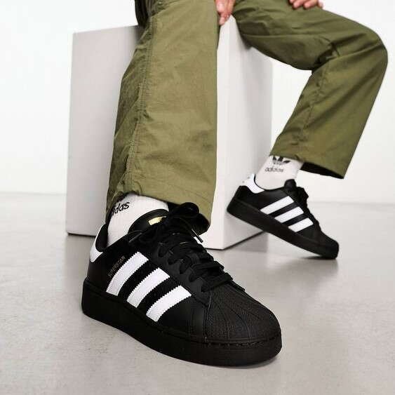 Superstar Preto-Branco